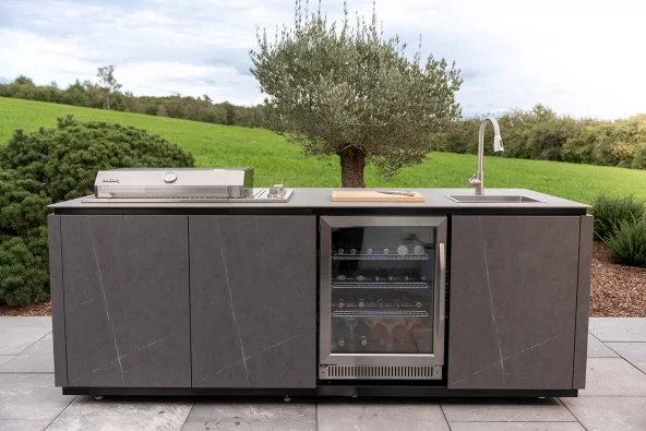Outdoorküche Kingrange auf der Terrasse