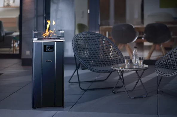 _DSC9880_black Kopie