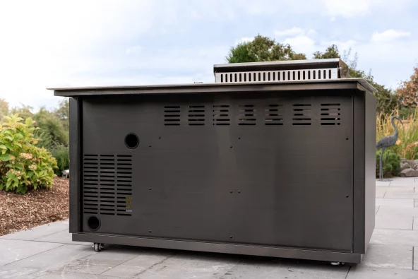 Buschbeck Insel Glasgow Rückansicht auf einer Terrasse